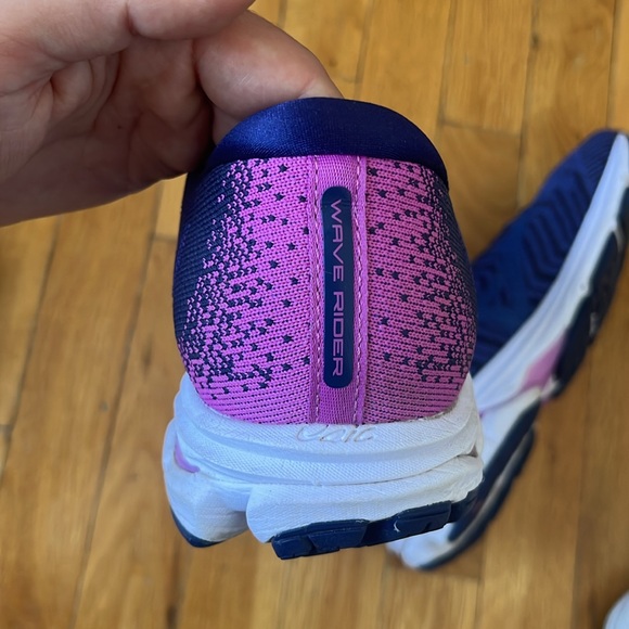 MIZUNO Wave Rider - Picture 3 of 3